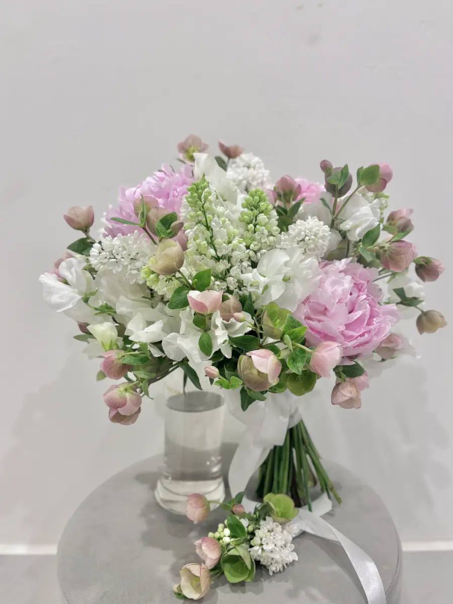 Hoa cưới lilac peony