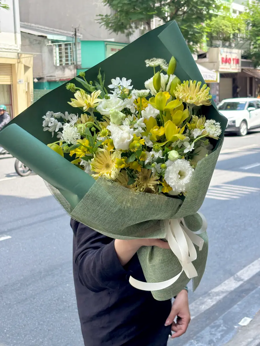 Bó hoa tone vàng xanh