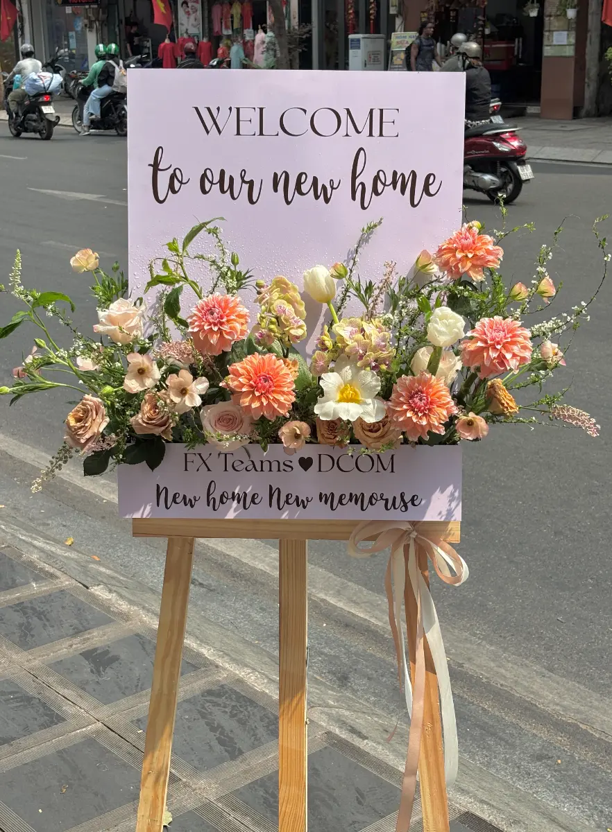 Kệ khai trương sắc hè