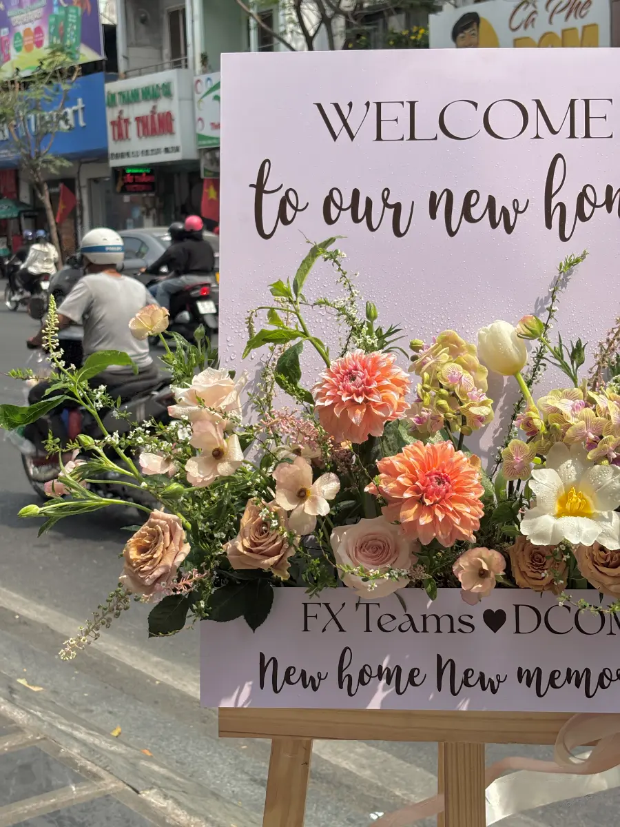Kệ khai trương sắc hè
