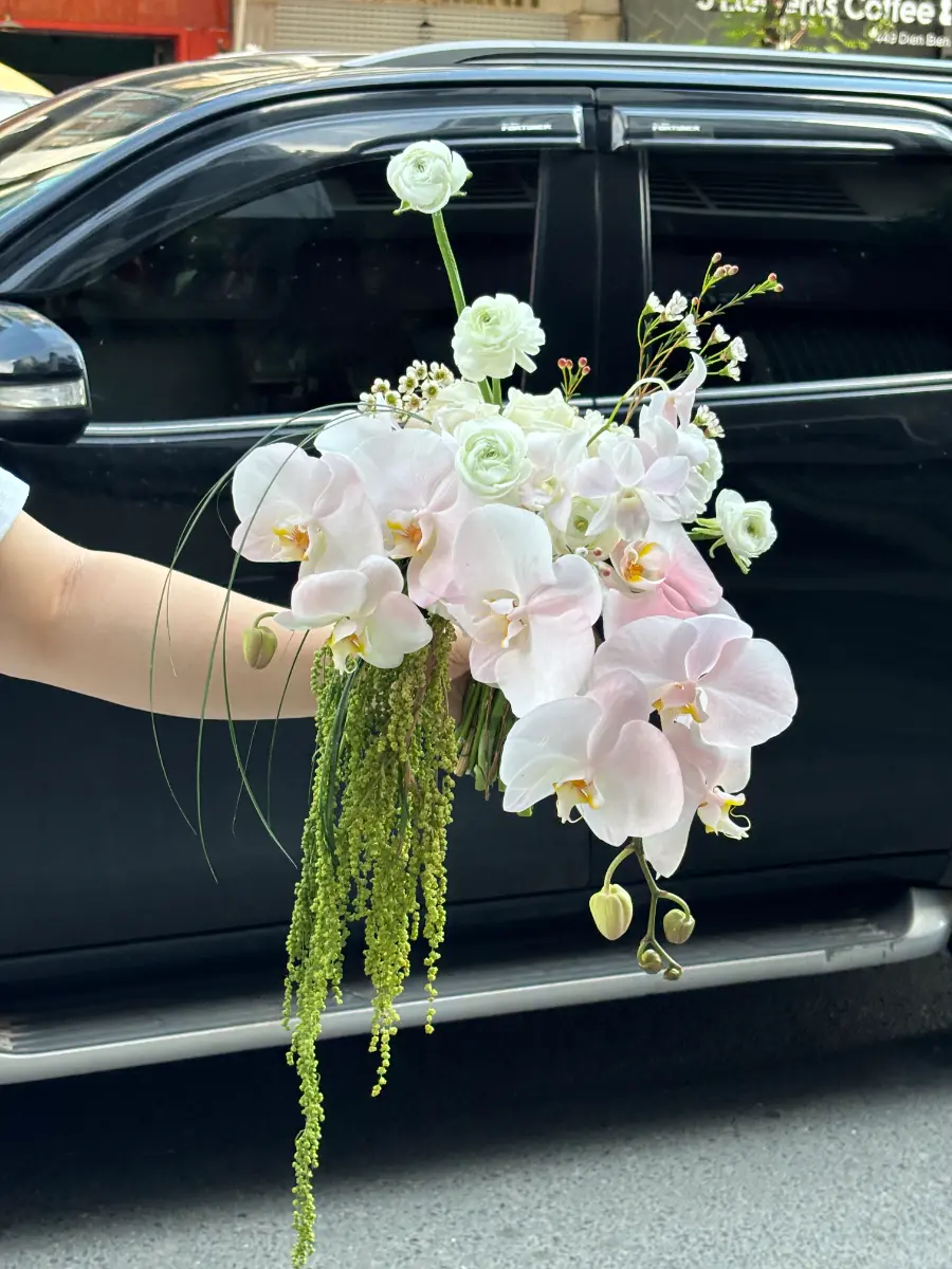 Bó hoa cưới lan hồ điệp hồng phớt