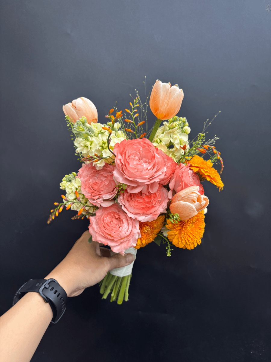 Bó hoa cưới sắc hè