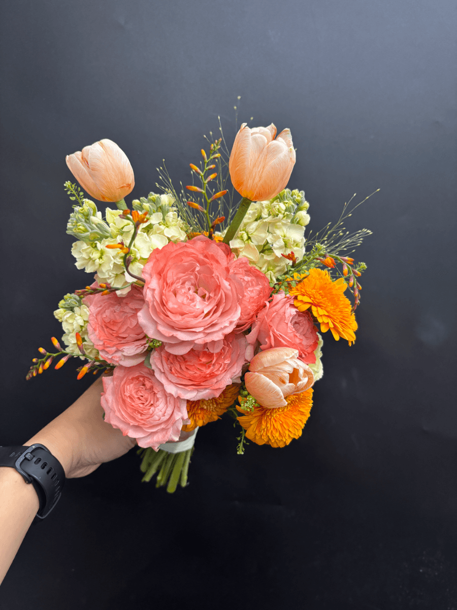 Bó hoa cưới sắc hè