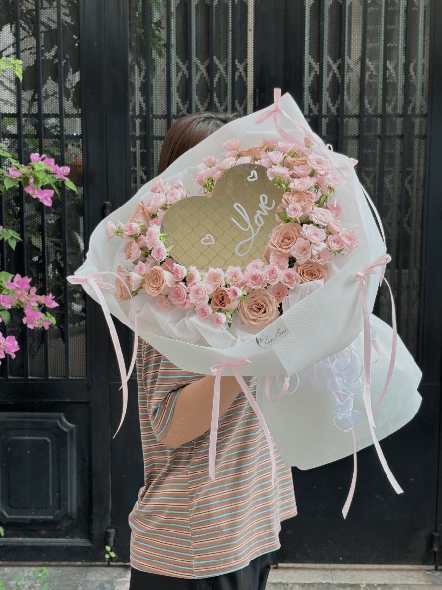 Bó hoa gương Love