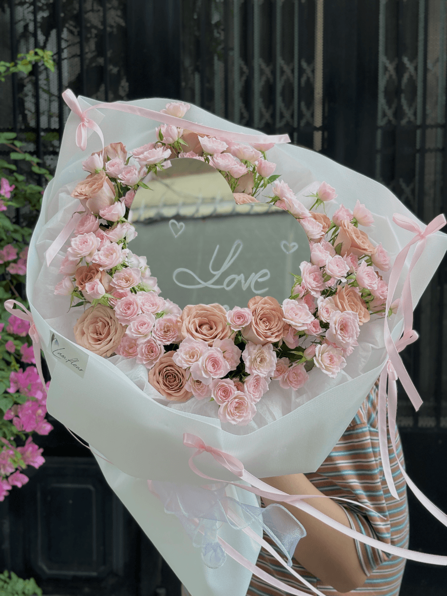 Bó hoa gương Love