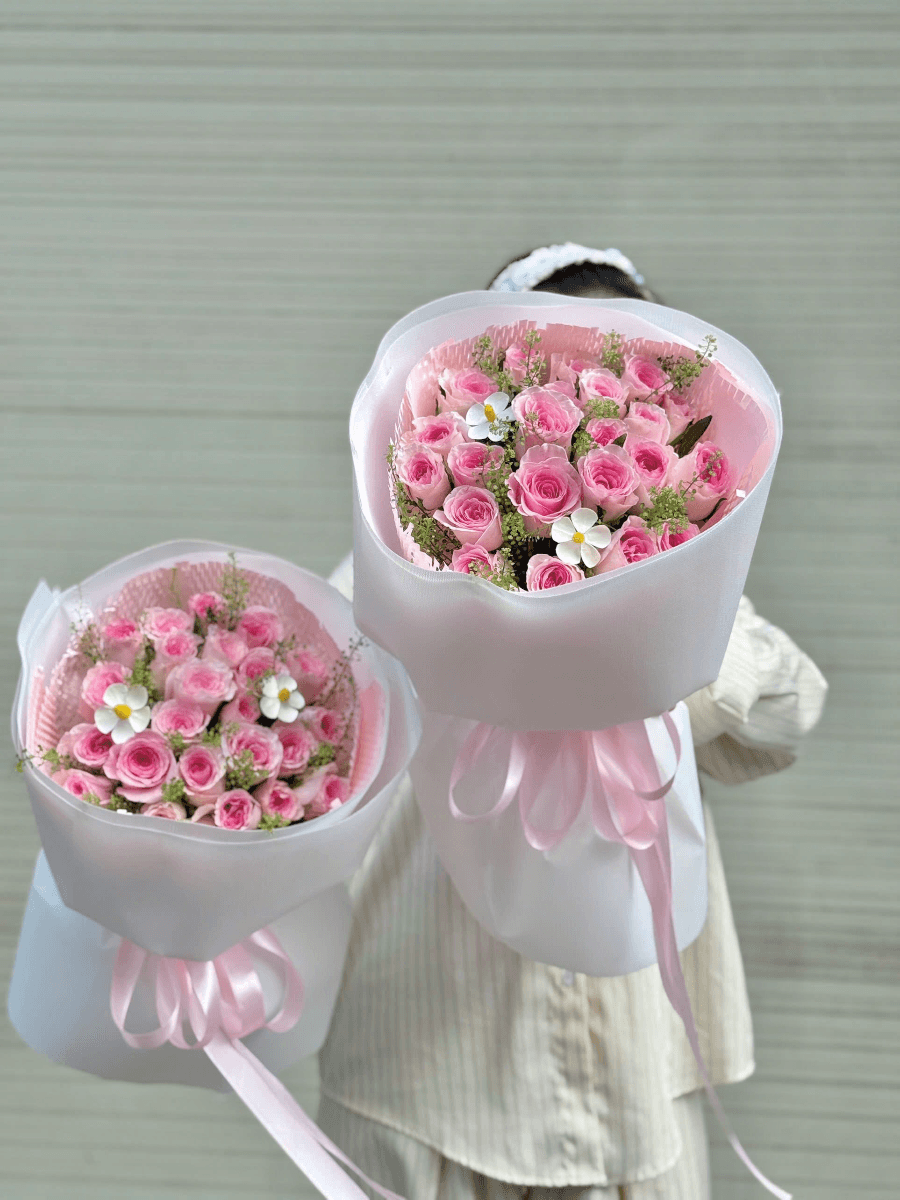 Bó hoa Hồng Lạc thần