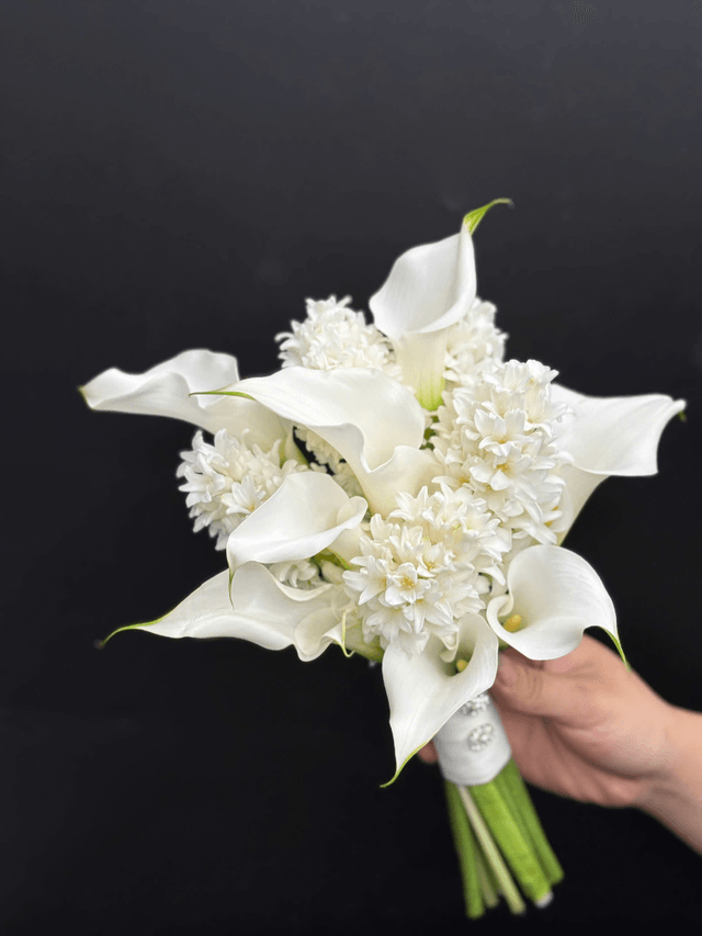 Bó hoa cưới Calla lily mix Dạ lan hương