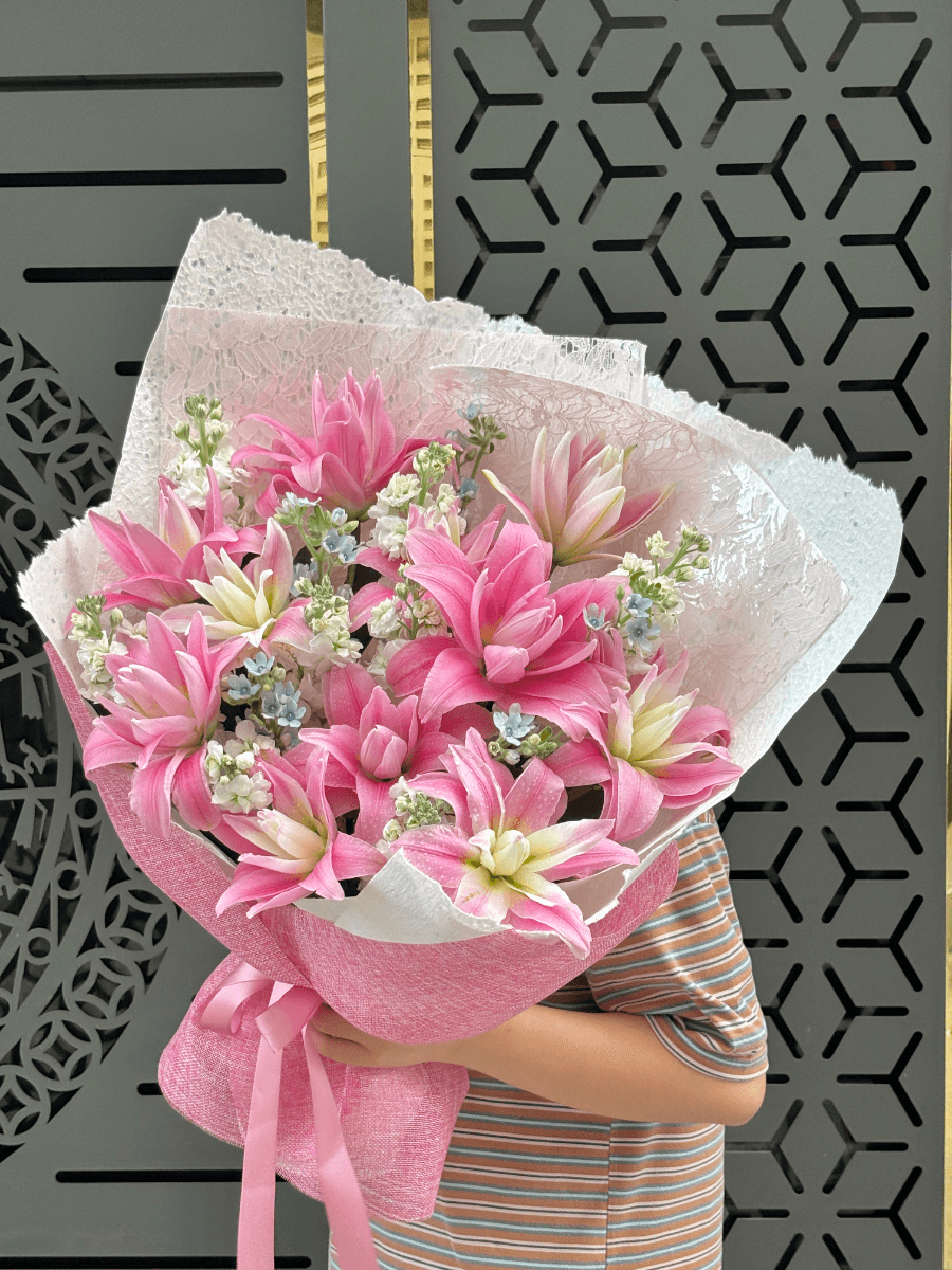 Bó hoa Lyly hồng tiểu thư
