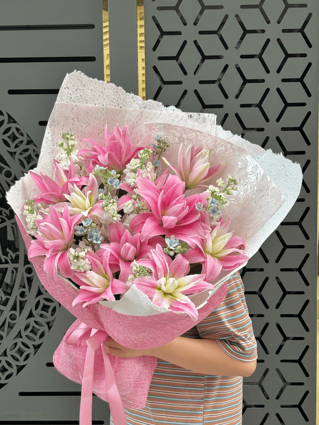 Bó hoa Lyly hồng tiểu thư